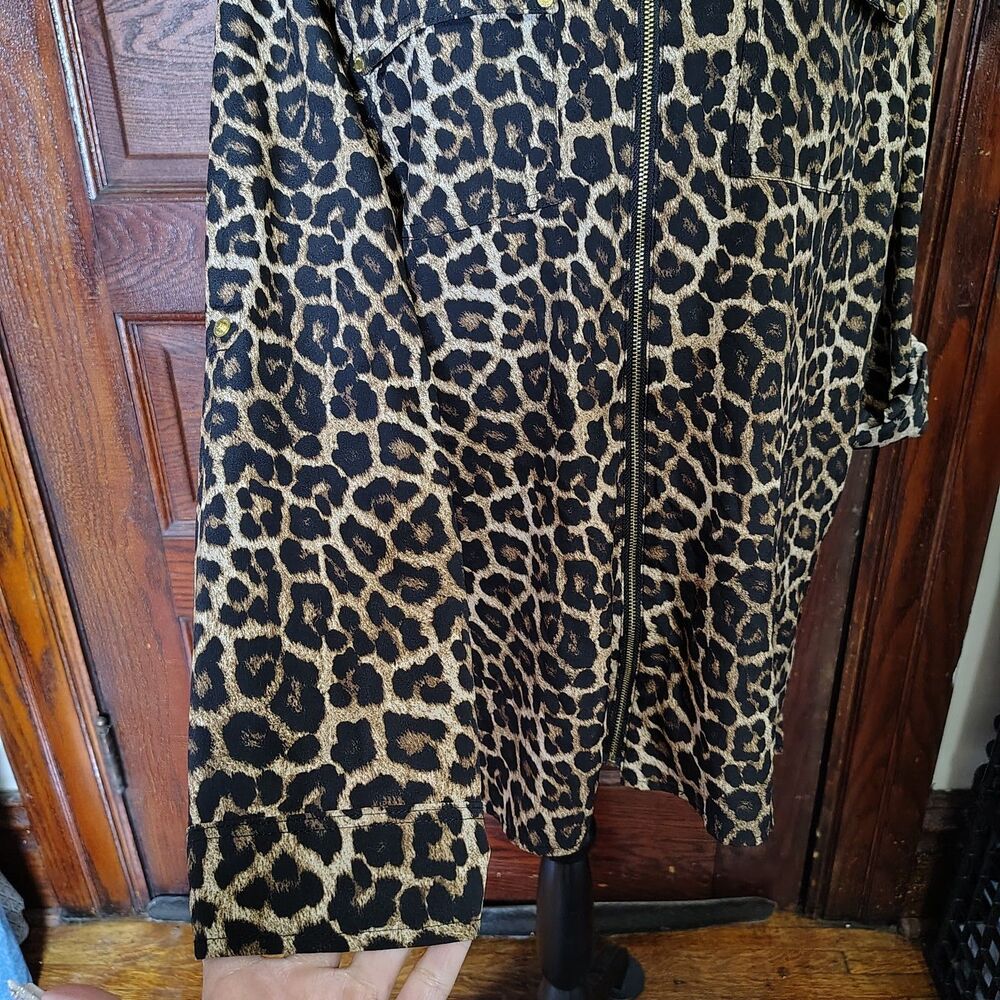 Michael Kors Leopard Print Front Zip Blouse Wmns Size Large/T679 - Picture 4 of 9